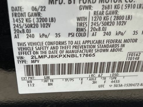 Used 2022 Lincoln Nautilus Reserve w/ Monochromatic Package image 35