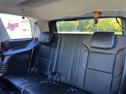 Used 2018 GMC Yukon SLT w/ HD Trailering Package image 24