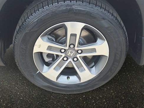 Used 2024 Honda Pilot EX-L image 32