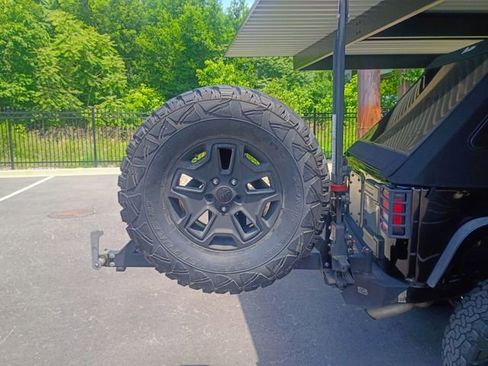Used 2015 Jeep Wrangler Unlimited Sport w/ Quick Order Package 24S AWD/4WD image 63