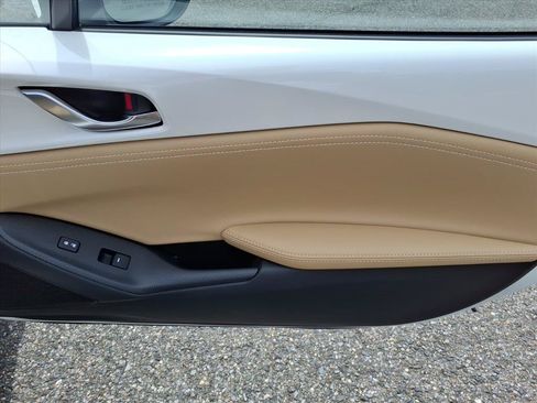 Used 2025 MAZDA MX-5 Miata Grand Touring RWD image 16