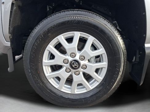 Used 2025 Toyota Tacoma SR5 RWD image 34