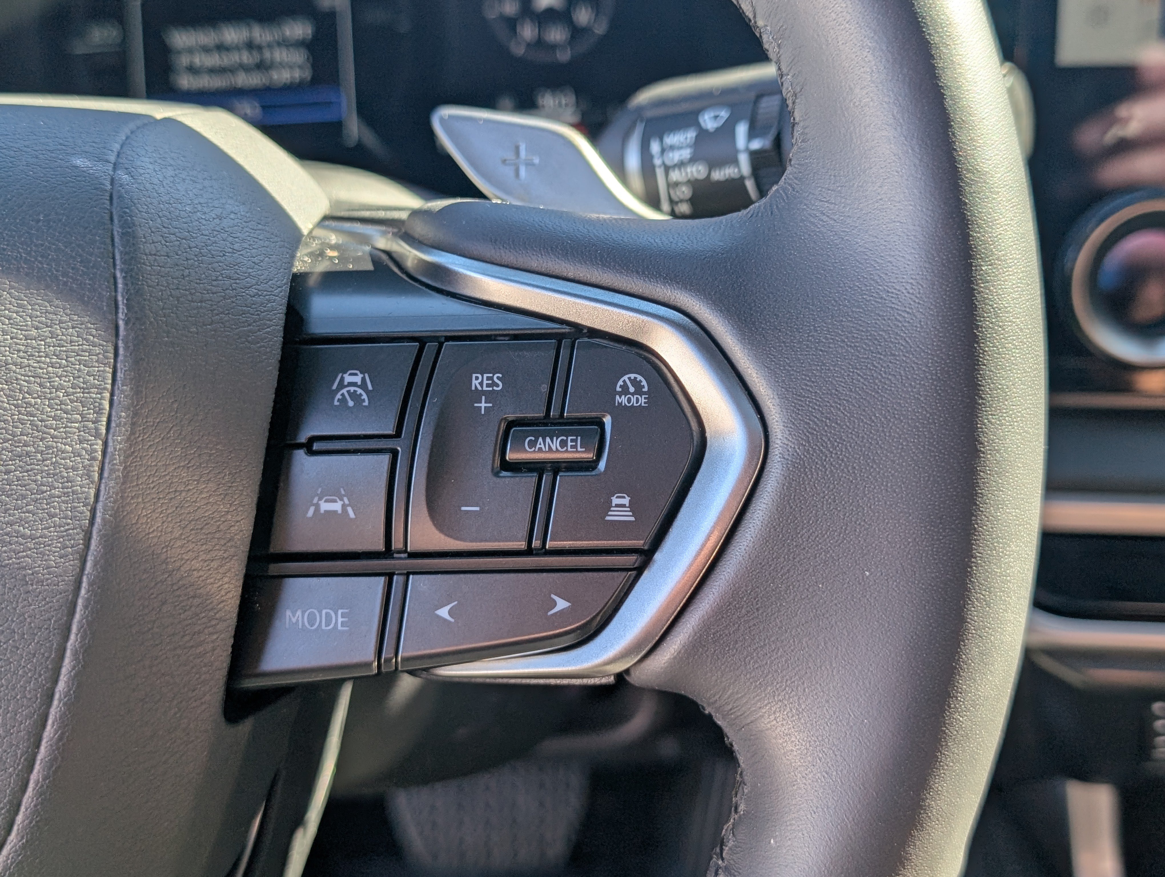 Used 2026 Lexus RX 350h AWD/4WD image 25