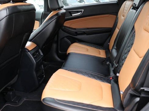 Used 2024 Ford Edge Titanium w/ Titanium Elite Package AWD/4WD image 17