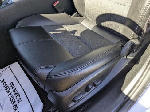 Used 2017 Chevrolet Impala LT image 16