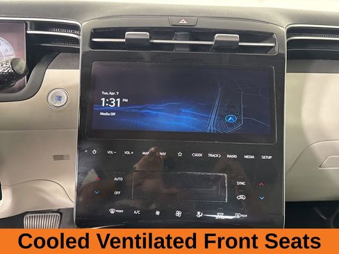 Used 2024 Hyundai Tucson Limited image 15