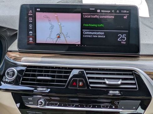 Used 2023 BMW 540i xDrive w/ Premium Package AWD/4WD image 17