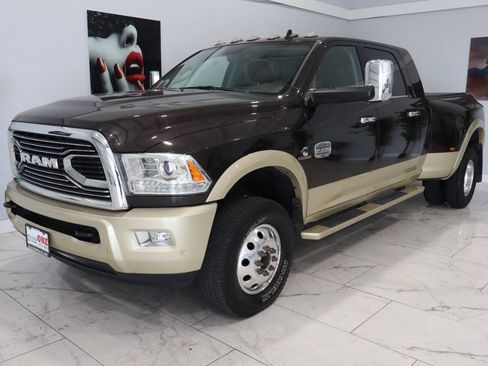 Used 2017 RAM 3500 Laramie Longhorn w/ Cold Weather Group AWD/4WD image 8