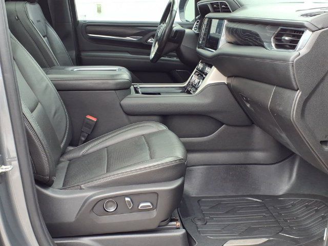 Used 2021 GMC Yukon Denali w/ Denali Ultimate Package AWD/4WD image 32