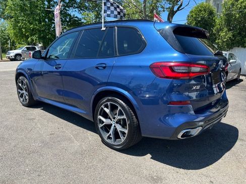 Used 2019 BMW X5 xDrive40i w/ M Sport Package AWD/4WD image 4