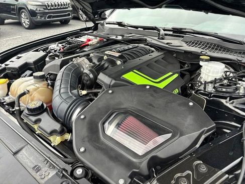 Used 2019 Ford Mustang GT RWD image 15