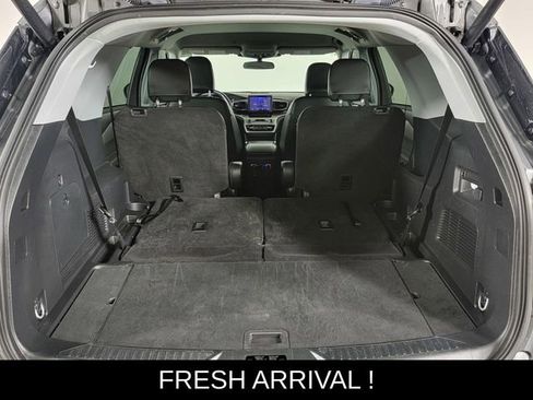 Certified 2023 Ford Explorer XLT w/ Equipment Group 202A AWD/4WD image 16