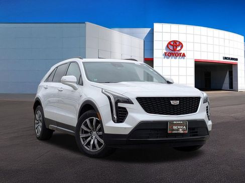 Used 2023 Cadillac XT4 Sport w/ Cold Weather Package AWD/4WD image 9