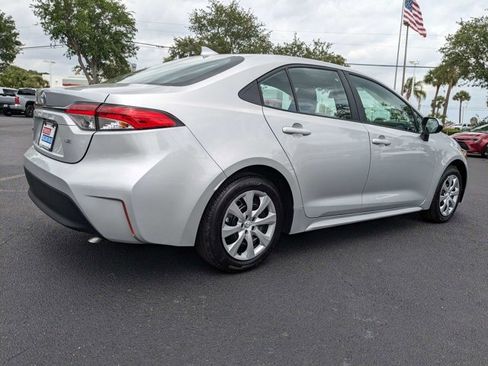 New 2024 Toyota Corolla LE FWD image 4
