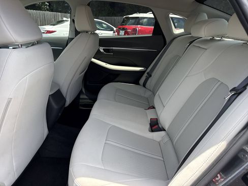Used 2023 Hyundai Sonata SEL FWD image 10