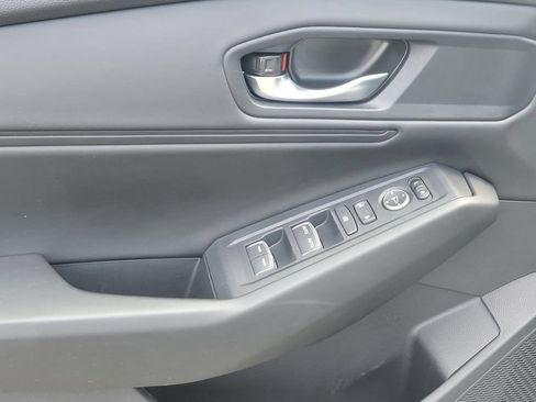 Used 2025 Honda Accord SE image 12