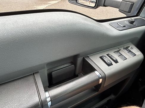 Used 2011 Ford F350 XLT w/ XLT Premium Pkg AWD/4WD image 26