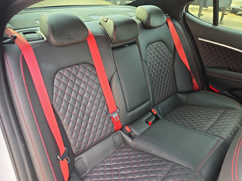 Used 2023 Genesis G70 3.3T w/ Sport Prestige Package RWD image 30