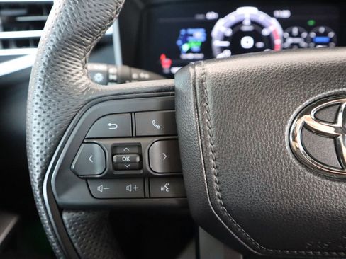 Used 2025 Toyota Sequoia Platinum w/ TRD Off-Road Package image 11