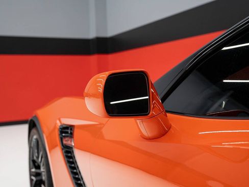 Used 2019 Chevrolet Corvette Z06 RWD image 46