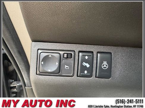 Used 2012 Nissan Pathfinder LE image 24