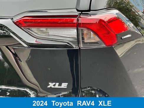 Used 2024 Toyota RAV4 XLE w/ Convenience Package FWD image 33