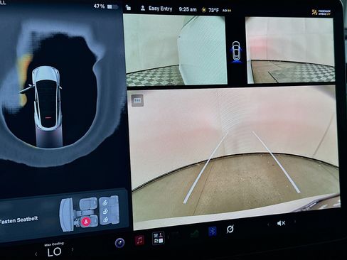 Used 2025 Tesla Model Y Long Range RWD image 21