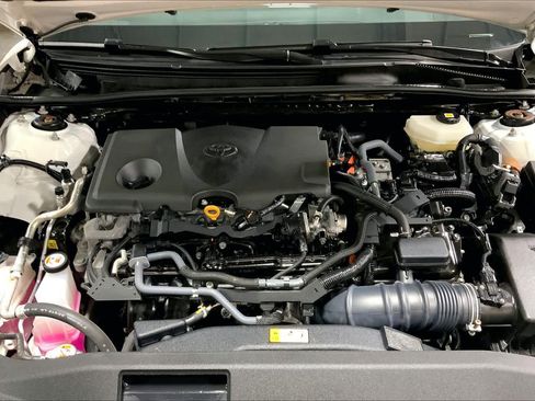 Used 2025 Toyota Camry SE FWD image 32