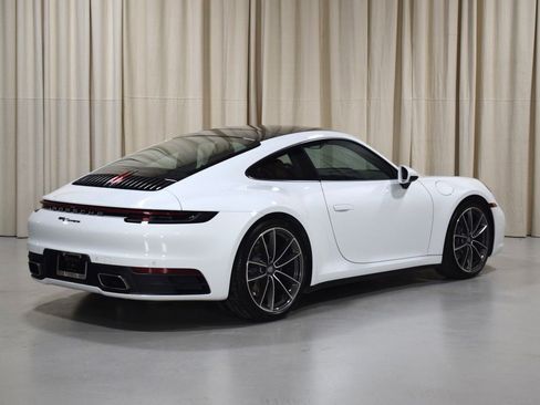 Used 2024 Porsche 911 Carrera RWD image 9