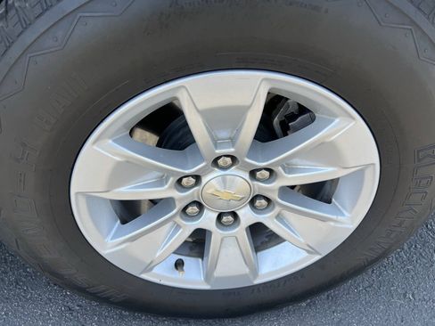 Used 2021 Chevrolet Silverado 1500 LT RWD image 15