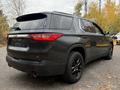 Used 2019 Chevrolet Traverse LT image 11