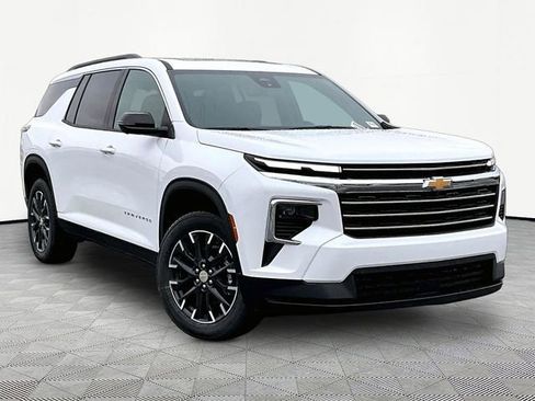 New 2026 Chevrolet Traverse LT w/ Sun and Wheel Package image 1