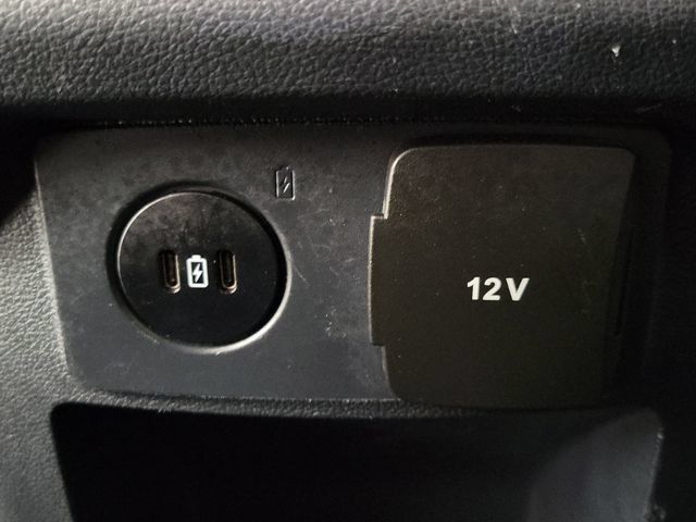 Used 2025 Ford Explorer ST-Line w/ ST-Line Street Pack AWD/4WD image 17