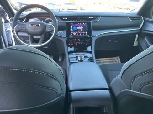 New 2026 Jeep Grand Cherokee Laredo X AWD/4WD image 15