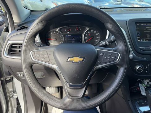 Used 2019 Chevrolet Equinox LT FWD image 11