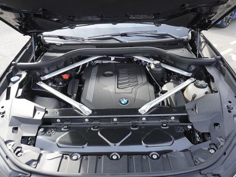 Used 2023 BMW X6 xDrive40i w/ M Sport Package image 27