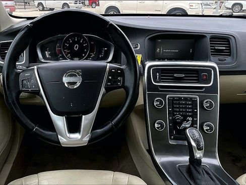 Used 2015 Volvo S60 T5 Premier image 7