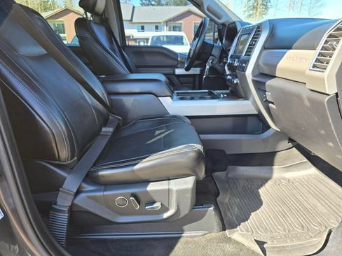 Used 2017 Ford F350 Lariat w/ Lariat Value Package AWD/4WD image 34