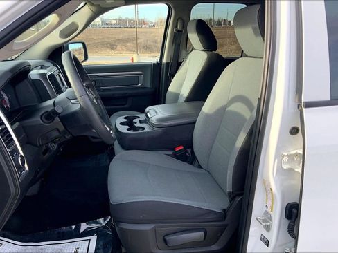 Used 2024 RAM 1500 Classic SLT image 6