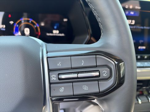 Used 2024 Chevrolet Colorado ZR2 w/ ZR2 Convenience Package III AWD/4WD image 52