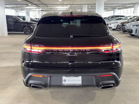 Used 2025 Porsche Macan AWD/4WD image 7