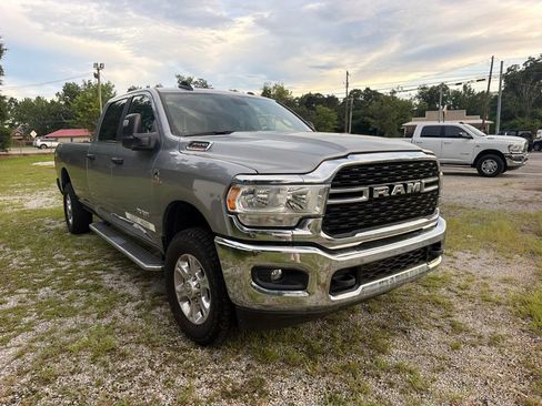 Used 2024 RAM 3500 Big Horn AWD/4WD image 2
