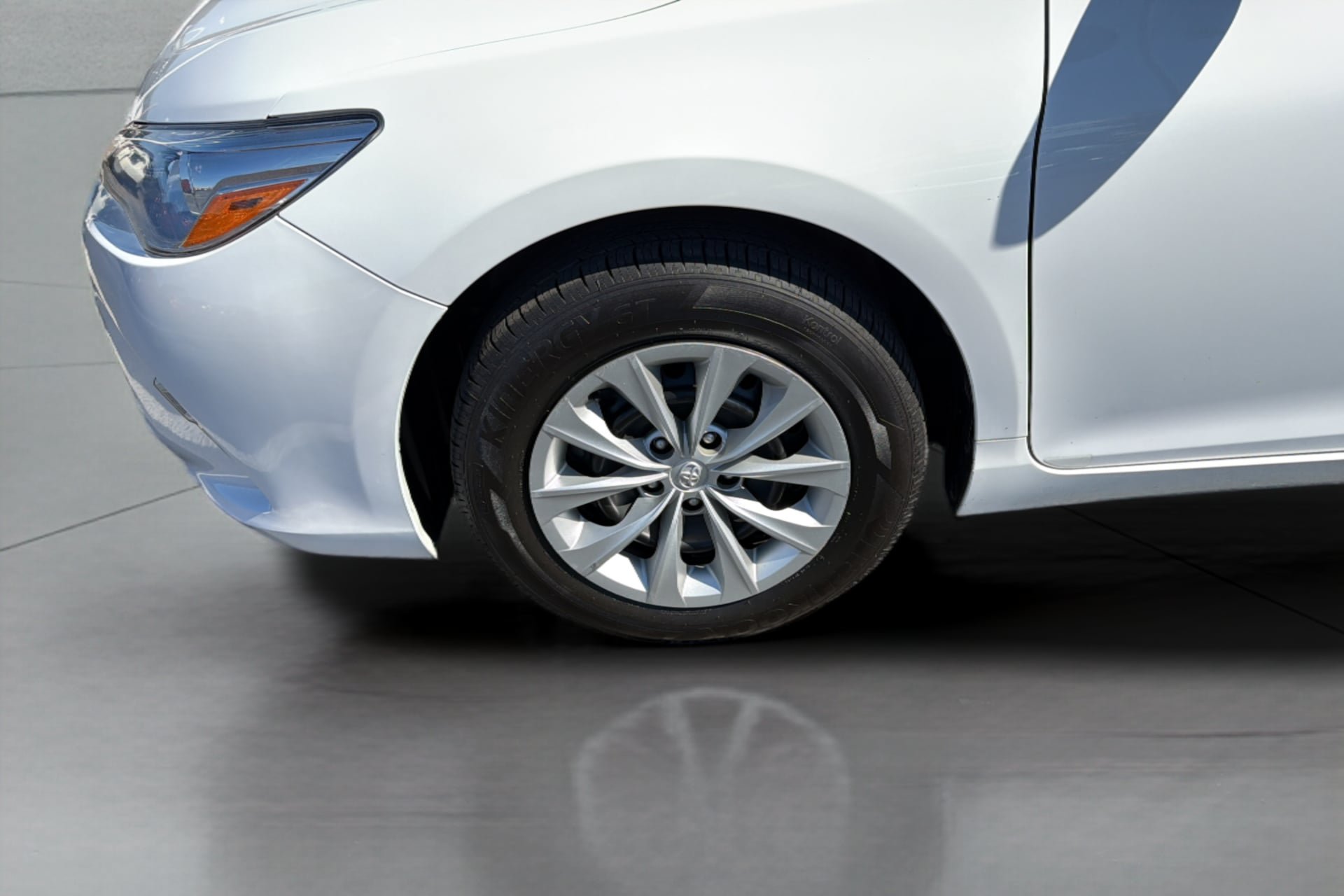 Used 2016 Toyota Camry LE FWD image 36