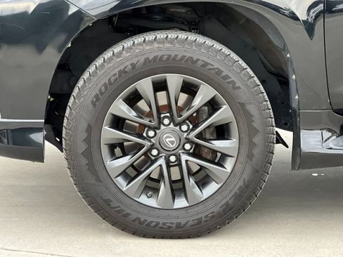 Used 2021 Lexus GX 460 Premium image 28