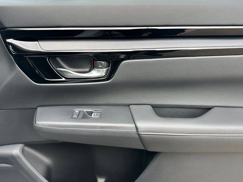 Certified 2025 Honda CR-V Sport Touring image 21