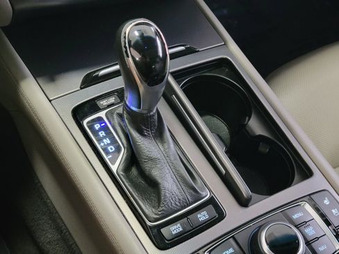 Used 2015 Hyundai Genesis 3.8 w/ Option Group 04 image 26