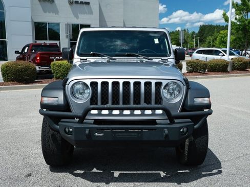 Used 2019 Jeep Wrangler Sport AWD/4WD image 2