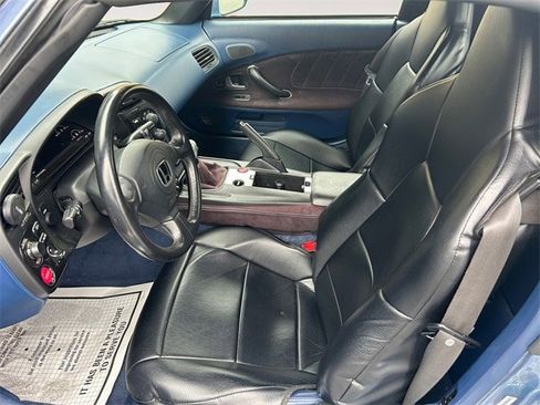 Used 2004 Honda S2000 image 9
