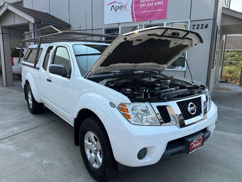 Used 2012 Nissan Frontier SV AWD/4WD image 18