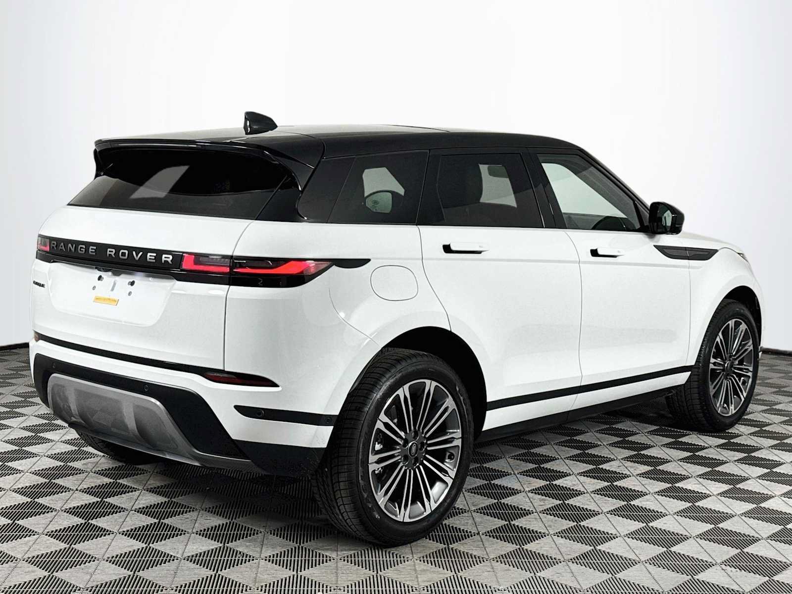 New 2026 Land Rover Range Rover Evoque S AWD/4WD image 5